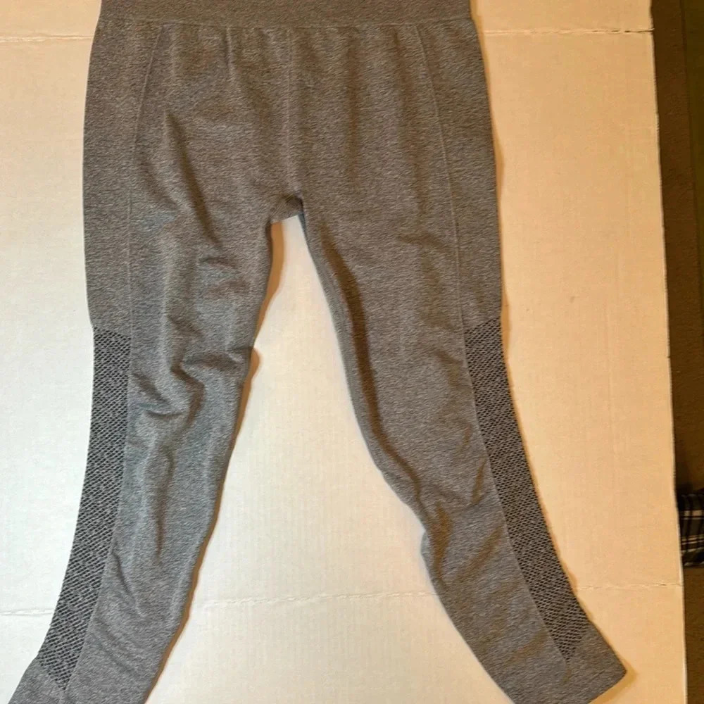 Fabletics Heather Gray Seamless Sync High Waisted Perforated Active Leggings